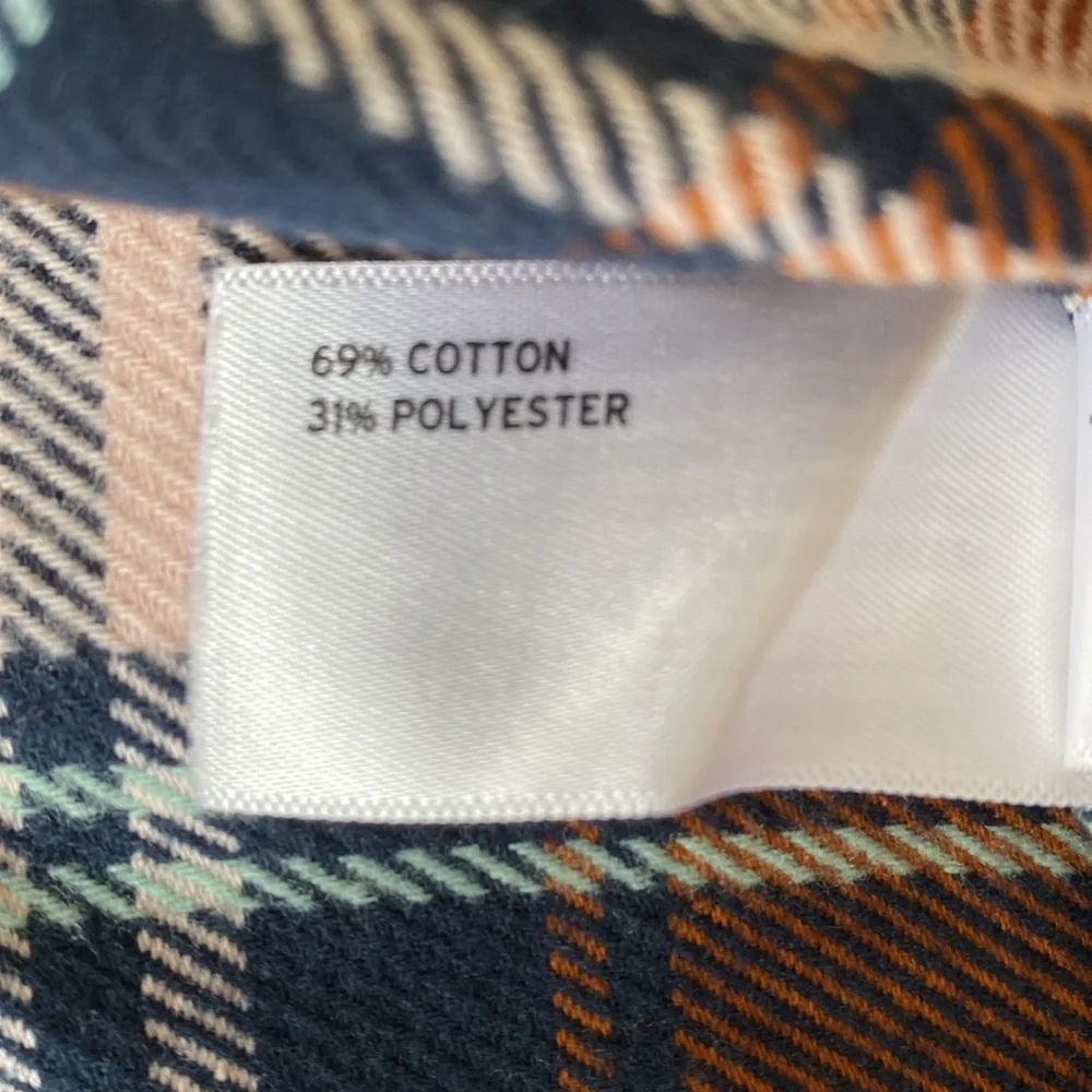 Duluth Trading Flannel, SM, NWT - Picture 7 of 7
